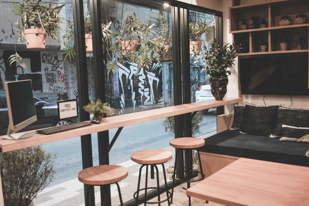 Stay Thapae Hostel Τσιάνγκ Μάι Εξωτερικό φωτογραφία